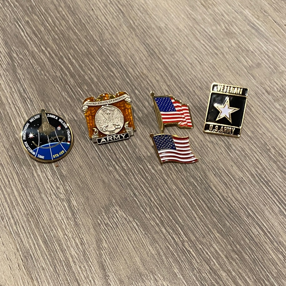 Patriotic Pin Set